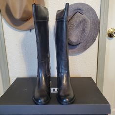 New In Box With Tags Size 8 Made In Italy Color: Nature Grigio ( Grey) Style 3019 Please Look At Pictures For Condition And Ask Any Questions Before Purchasing Thanks Gray Leather Boots Medium Width, Born Boots, Luxury Boots With Buckle Closure, Medium Width, Tory Burch Riding Boots, Tall Western Boot, Gold Boots, Medium Width Knee-high Boots With Zipper Closure, Leather Western Boots, Tall Riding Boots