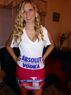 Cranberry vodka - alcohol Halloween costume Vodka Halloween Costume, Halloween Costumes College Funny, Halloween Alcohol, Halloween Jello Shots, Vodka Alcohol, Maleficent Halloween, Halloween Punch, Costumes College