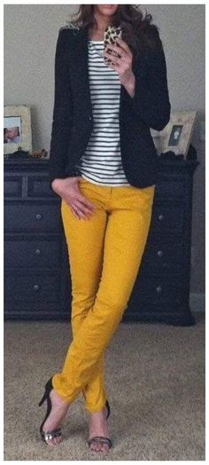 Mustard Pants, Converse Outfits, Yellow Jeans, Yellow Pants, Fashion Mode, Black Blazer, Mode Inspiration