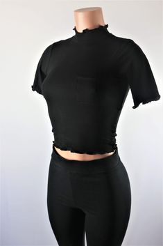 Size: S, Color: Black Black Hooded Top With Pockets, Black Seamless Top With 4-way Stretch, Black High Stretch Moisture-wicking Crop Top, Black Stretch T-back Crop Top, Black Stretch Crop Top With Hollow Details, High Neck Crop Top, Pocket Top, Neck Crop Top, Lettuce