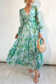 Boho Floral Maxi Dress, Floral Balloons, Outfit Wedding, Elegant Midi Dresses, Maxi Robes, Maxi Dress Green, Glam Dresses, Long Sleeve Maxi, Guest Outfit