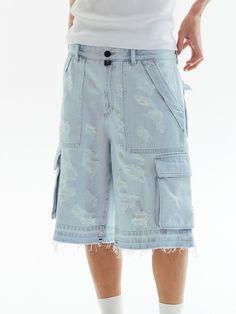 This is a trendy and minimal pants by CHOWOO that is made out of high quality and sturdy material. With distinctive mood of the design and comfortable wear, you can style it for your casual daily outfit.- Cargo pockets on the side- Low waistline- Frayed hem and damaged detail High Waist Denim Shorts With Patch Pockets, High-waisted Denim Shorts With Patch Pockets, High Rise Cargo Jeans With Belt Loops For Summer, Casual Summer Cargo Jeans With Belt Loops, Modern Light Wash Denim Bottoms, Casual Washed Blue Pants With Belt Loops, Relaxed Fit Mid-rise Shorts With Patch Pockets, High Rise Cargo Jeans With Side Pockets For Summer, Mid-rise Relaxed Fit Shorts With Patch Pockets