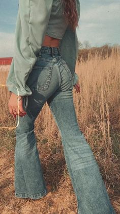 Flare Jeans Bell Bottoms, What To Wear With Bell Bottom Jeans For School, Bell Bottom Jeans For Women Over 40, Wrangler Bell Bottoms Jeans, Vintage Womens Western Jeans, Western Clothes Shop, Where To Shop For Western Clothes, Casual Country Outfits, Girls Short Dresses