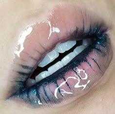 Siren Lips, Catwalk Makeup, Lipstick Designs, Magical Makeup, Unique Makeup, Creative Makeup Looks, Glitter Lips, Eye Makeup Art, April 3