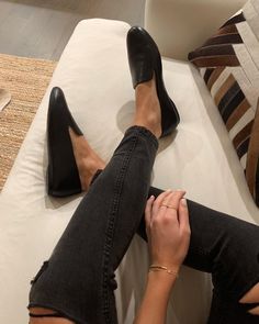 Meet your new to-go flat! Winter Shoot, Black Leather Flats, Dressing Up, Starling, Leather Flats, Black Bird, Womens Flats, Classic Black, Chic Style