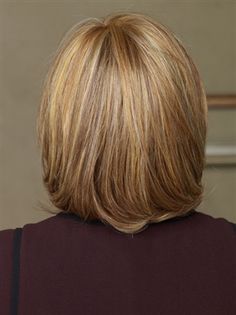 Upstage by Raquel Welch Shoulder Length Fine Hair, Gold Blonde Highlights, Short Lace Front Wigs, Raquel Welch Wigs, Sophisticated Hairstyles, Blonde With Dark Roots, Mode Tips, Synthetic Lace Wigs, Raquel Welch