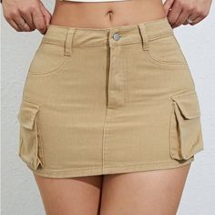 Rlly Cute Trendy Mini Skirt Has Cool Pockets Size Xs Nwot Bought From Amazon For $18 Amazon Skirts, Cargo Denim Skirt, Shawty Bae, Sequence Skirt, Cargo Mini Skirt, White Denim Skirt, Shein Icon, Plaid Pleated Skirt, Faux Leather Mini Skirt