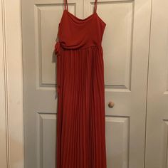 Bought For A Wedding But Never Used It Brick Red Color Size Medium New With Tags White Tiered Dress, Soft Pink Dress, Brick Red Color, Knit Summer Dress, Blue Bodycon Dress, Tier Dress, Disco Dress, Dresses Boho, Ribbed Sweater Dress