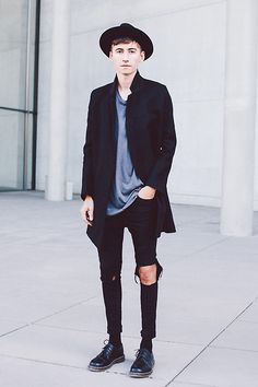 Cos Coat, Acne Studios Acne Tee, Topshop Jeans, Dr. Martens Doc Martens, Borsalino Hat Low Dr Martens Outfit, Low Dr Martens, Dr Martens Men Outfit, Style Androgyne, Dr Martens Men, Men Swag, Coat Details, Martens Outfit, College Au