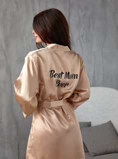 Best Mom Ever, Mother's Day Gift, Gift for Her, Him, Best Dad Ever,Custom Satin robes for Couple, Getting ready robes, Groom and Bride-satin 🌟About🌟   Celebrate your big day in style with our beautiful groom and bride customized satin robes, available exclusively on LeMonde Boutique.   Crafted from high-quality satin fabric, these robes are silky smooth to the touch and provide the ultimate in comfort and elegance. Plus, with the option to customize them with your choice of customization, they Honeymoon Attire, Thoughtful Wedding Gifts, Satin Robes, Custom Robes, Wedding Roles, Personalized Robe, Matching Robes, Men's Robes, Adult Pajamas