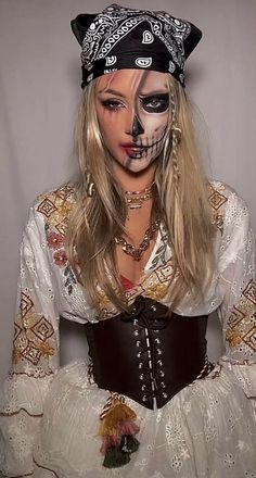 Pirates Halloween Costumes For Women, Half Pirate Half Skeleton Makeup, Halloween Pirate Makeup Women, Pirate Make Up Halloween Women, Scary Pirate Makeup Women, Pirate Halloween Makeup Women, Dead Pirate Costume, Dead Pirate Makeup