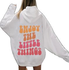 Graphic Print Long Sleeve Hoodie For Leisure, Trendy White Sweatshirt For Leisure, Long Sleeve Hoodie With Graphic Print For Leisure, Relaxed Fit Letter Print Hoodie For Leisure, Relaxed Fit Hoodie With Letter Print For Leisure, White Hoodie Sweatshirt For Leisure, White Graphic Print Hoodie For Loungewear, Leisure Graphic Print Hoodie Sweatshirt, White Long Sleeve Hoodie With Screen Print