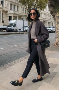 Loafers Outfit, Outfit Chic, Corporate Outfits, Business Casual Outfits For Work, Looks Street Style, Stylish Work Outfits, Workwear Fashion, Work Wear Women, Casual Work Outfits