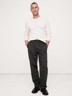 Our next-generation chino, this tailored workwear pant is cut from a cotton twill woven for us in Italy—one we love for its dressed-up appearance and special stretch fibers to stay comfortable all day.  Relaxed fit: High-rise.  Relaxed leg.  18" leg opening.  Fabric from Italy's Olimpias mill.  Zip fly with button closure.  Belt loops.  Front and back pockets.  Unlined.  Relaxed fit: High-rise.  Relaxed leg.  Leg opening: 18" Inseam: Regular 31" Model: Size 32, 6'2" (188cm). Best Pants For Men, Best Pants, Family Women, Mens Chinos, Stretch Chinos, Slim Leg, Bottom Clothes, Slim Legs, Cotton Twill