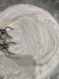 **PLEASE NOTE, THIS IS A PRE-ORDER ITEM THAT WILL SHIP OUT MID-END OF JANUARY 2022 ** Handcrafted for our sensitive skin babies, children and adults. No added fragrances, just pure nature's goodness. Unscented but has a faint cocoa scent due to natural, raw ingredients used. This whipped body butter is hand made with 100% natural high-quality ingredients, unrefined, raw plant butters/oils, zero chemicals & preservative free. Creamy and fluffy in texture, but never too oily. Even the driest o Smooth Skin Remedies, Body Butter Aesthetic, Coffee Whip, Whipped Lotion, Home Remedies For Skin, Extremely Dry Skin, Body Butters Recipe, Whipped Shea Butter, Young Skin