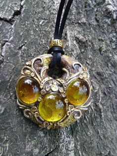 Handmade pendant, glass stones, cyrcle pendant, yellow stones, gold tone, magic, fantasy, moon, unique gift, polymer clay jewelry, romantic Hand Painted Pendant, Sculpey Clay, Stone Wrapping, Yellow Stone, Clay Pottery, Handmade Pendants, Healing Stones, Polymer Clay Jewelry, Glass Pendants