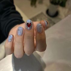 Short Junk Nails, Nails With Hearts, Junk Nails, Hippie Nails, Nails Aesthetic, Minimal Nails