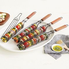 grilling kabob Grilling Baskets, Barbecue Portable, Grilling Kabobs, Rotisserie Grill, Grill Basket, Bbq Ideas, Portable Bbq, Stainless Steel Bbq, Bbq Tools