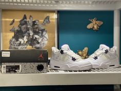 Jordan Retro 4 Metallic Court Purple Comes with the Original Box  vnds no star loss Size 5.5Y Women’s size 7 Please see pictures for condition. Jordan Retro 4, Purple Metallic, Retro 4, Jordan 4 Retro, Jordan Retro, See Picture, Athletic Shoes, Original Box, Men's Shoes