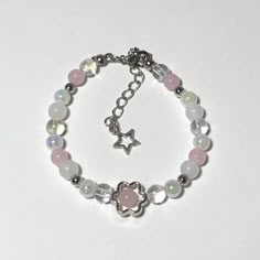 Simple Charm Bracelet, Pretty Bracelets Bead, Diy Bracelets Aesthetic, Aesthetic Bracelets Ideas, Aesthetic Diy Bracelet, Aesthetic Beads Bracelet, Beads Bracelet Design Aesthetic, Manik Manik Aesthetic