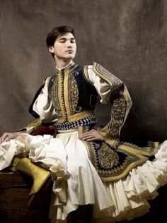 Traditional Calabrian Clothing, Traditional Italian Clothing Men, French Traditional Clothing Men, Middle Ages Fashion Men, Traditional Greek Clothing Men, Traditional Bulgarian Clothing, Romanian Traditional Clothing Men, Russian Medieval Clothing, Medieval Clothing Royal Men