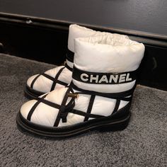 White Cozy Chanel Snow Boots. Very Warm And Comfortable Chanel Snow Boots, Luxury White Winter Boots, Shoes Chanel, Chanel Shoes, Faux Fur Coat, Snow Boots, Limited Time, Bootie Boots, Fur Coat