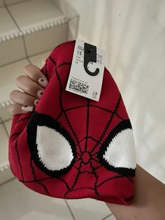 Beanie Men Aesthetic, Spider Man Things, Spiderman Items, Spiderman Fit, Beanie Outfit Men, Spider Man Beanie, Spiderman Things, Spider Man Aesthetic, Spiderman Beanie