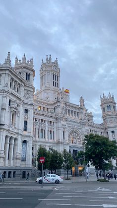 #cibeles #madrid #spain Madrid City, Madrid Travel, Spain Madrid, 2025 Vision, Vision Boards, Madrid Spain, Travel Dreams, Monument, Bucket List