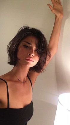 Women Undercut, Haircut 2022, Hair Inspiration Short, Short Hair Trends, Short Hair Undercut, Shot Hair Styles, Undercut Pixie, Cute Hairstyles For Short Hair, Short Hair With Bangs