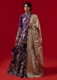 Buy Royal Pakistani Bridal Dress in Shirt and Gharara Style, a traditional masterpiece adorned with tilla work, embroidery, and sequin detail. Custom sizes Tilla Work Embroidery, Gharara Dress, Bridal Gharara, Gharara Designs, Ali Xeeshan, Pakistani Bridal Dress, Pakistani Fashion Party Wear, Bridal Dress Fashion, Pakistani Bridal Dresses