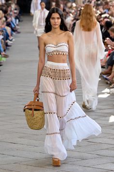 Ermanno Scervino, Pinterest Fashion, Estilo Boho, Spring 2024, Couture Fashion, Spring Summer Fashion, Runway Fashion, Fashion Inspo Outfits, Chic Outfits