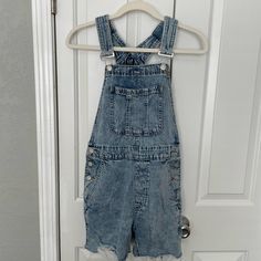 Gap Denim Jean Overall Shorts - Women’s Extra Small Xs Washed Indigo Blue New Without Tags Jean Overall Shorts, Gap Pants, Shorts Women, Gap Denim, Indigo Blue, Denim Jean, Overall Shorts, Pant Jumpsuit, Gap