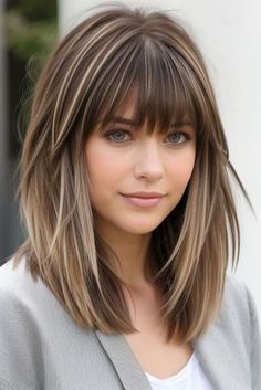 Textured Long Bob With Bangs, Long Bob With Long Bangs, Long Bob Haircuts 2025, Braids With Your Natural Hair, Long Shag With Bangs, Blond Cacao, Bangs Hairstyles Ideas, Haircuts 2024, Rambut Brunette