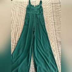 Nwot Blencot Jumpsuit , Medium (56' Full Length, 14' Across High Waist, 16' Natural Waist, 20' Across Hips, 29' Inseam). Sleeveless, Smocked Back, Elastic Shoulder Straps, Pockets, Notched 'V' Neckline, Side Zip, Stretch, Wide Leg, High Waist. Source Unknown, Wide Leg Jumpsuit, Shoulder Straps, Side Zip, Smocking, Pant Jumpsuit, Jumpsuit Romper, Full Length, High Waist