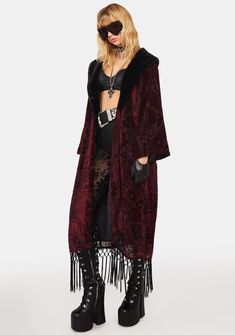 Duster Coat Outfit, Subtle Goth, Mood Grunge, Eclectic Accessories, Fall Goth, Dress Up Wardrobe, Witch Clothing, Brocade Coat, Velvet Duster