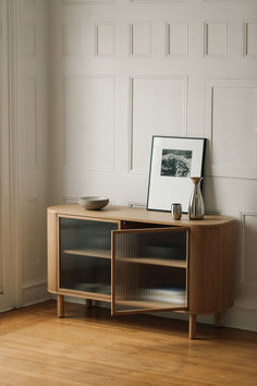 Oak Sideboard with reeded glass. Go Ahead, Ottoman