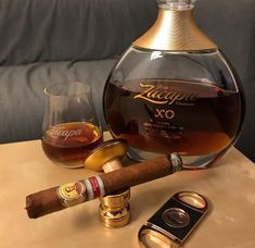 Male Lifestyle, Premium Cigars, Good Cigars, Pipes And Cigars, Whiskey Decanter, Scotch Whiskey