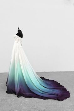 Canvas Bridal, Dye Wedding Dress, Ombre Wedding Dress, Ombre Wedding, Cute Prom Dresses, Classy Fashion, Pretty Prom Dresses