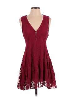 Free People Cocktail Dress Size: 2 Burgundy Dresses - used. 100% NYLON, Fit & Flare, Plunge, Short, Sleeveless | Free People Cocktail Dress - Fit & Flare: Burgundy Dresses - Used - Size 2 Burgundy Cocktail Dress, Burgundy Dresses, Burgundy Dress, Fit & Flare, Red Formal Dress, Sleeveless Formal Dress, Flapper Dress, Handbags For Women, Women Handbags