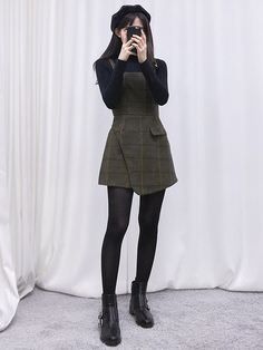 Korean Fashion Black, Mode Ulzzang, Korean Fashion Trends, Black Turtleneck, Sewing Project, Looks Vintage