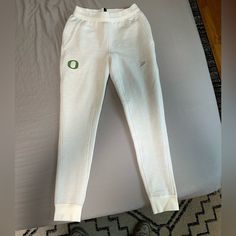 Brand New Nike Tech Sweats. Size Xs. Super Slim Taper. Player Edition, Only Given To Oregon Duck Athletes. Pants Nike, Oregon Ducks, Nike Tech, Nike Pants, New Nike, White Nikes, White Cream, Men's Nike, Cream White