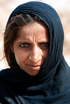 Old woman with piercing blue eyes in Cholistan desert. The tribe is still… Cholistan Desert, Piercing Blue Eyes, People With Blue Eyes, European People, Eye Piercing, Pakistan Travel, Travel Asia, The Tribe, Old Woman