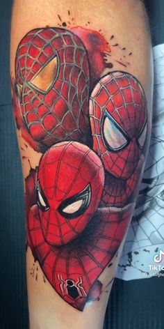 the amazing spider - man tattoo is on display in this photo, it appears to be done