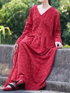 "【Fabric】 Linen 【Color】 red 【Size】 M; Shoulder width is not limited Bust 120cm / 46 \" Length 119cm / 46\" Hem circumference 198cm/ 77\" L; Shoulder width is not limited Bust 120cm / 46 \" Length 129cm / 50\" Hem circumference 198cm/ 77\" Note: The effect of each monitor is different, and there will inevitably be color difference. Buyers please pay attention. Washing & Care instructions: -Hand wash or gently machine washable do not tumble dry -Gentle wash cycle (40oC) -If you feel like ironing ( Elegant V-neck Maxi Dress With Pockets, Casual Red Maxi Dress With Pockets, Red Maxi Dress For Fall, Red V-neck Midi Dress For Wedding, Red Maxi Dresses With Pockets, Fall V-neck Maxi Dress With Pockets, Spring Red Midi Dress With Pockets, Red Spring Maxi Dress With Pockets, Elegant Maxi Dress With Pockets