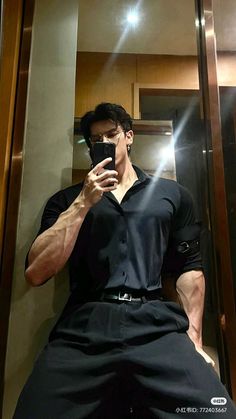 Muscular Men Fashion Outfit, Russian Guy Aesthetic, Russian Man Aesthetic, Russian Men Mafia, Mafia Boys Aesthetic, Handsome Russian Men, Muscular Men Fashion, Aesthetic Guy Outfits, Hot Army Men