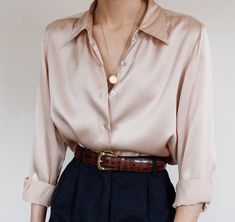 Dark Academia Outfit, Silk Blouses, Academia Fashion, Outfit Women, Looks Style