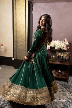 Emerald Green Lehenga Set from Gamila Collection – Panache Haute Couture Green Indian Wedding Dress, Lehenga With Full Sleeve Blouse, Green Indian Wedding, Manpreet Toor, Indian Wardrobe, Ethnic Wears, Open Back Blouse, Moisture Absorber, Zardozi Work