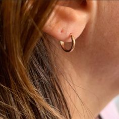 New 14k Rose Gold 7mm Tiny Hoop Earrings 1.3mm Wide Real Gold, Not Plated, Not Filled Item#D-3761 Comes In A Beautiful Jewelry Box. Tiny Hoop Earrings, Hoops Gold, Jewelry Lookbook, Earrings Color, Real Gold, Beautiful Jewelry, Pink Ladies, Jewelry Box, Lookbook