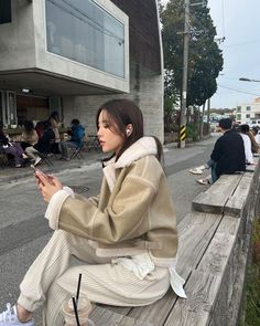 Clothing Blogs, Winter Fashion Outfits Casual, Causual Outfits, Cute Comfy Outfits, Closet Fashion, So Adorable, Korea Fashion