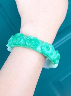 Vintage Translucent Green , White Jadeite Jade Ruyi Flowers Bangle Bracelet ....Weights 70.1grams...Measure inside 59.3MM ( 2 3/8'' ) W 15.6MM ...It's in very good condition. Lot # A 03 #005 Green Carved Bracelet As A Gift, Green Carved Bracelets As Gift, Green Carved Bracelet For Gift, Green Jade Bracelet For Wedding, Green Carved Bangle Bracelets, Green Carved Bangle Bracelet, Vintage Bangle Bracelets, Vintage Bangles, Flowers Vintage